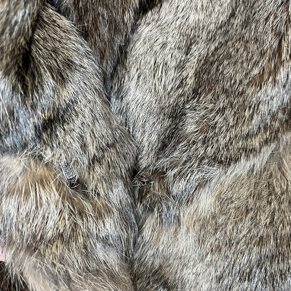 Vintage 80s 90s Rabbit Fur Coat Shawl Collar Size Medium Clasp Chevron Pattern - Picture 6 of 11